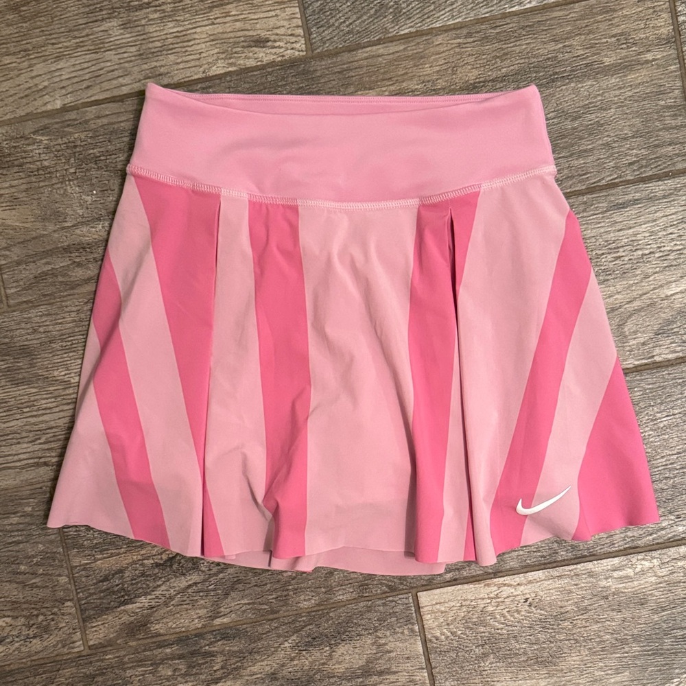 Nike Pink Pleated Skirt